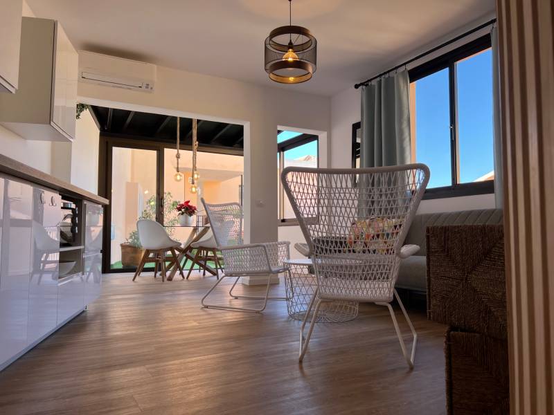 APARTAMENTO VACACIONAL CON ENORMES TERRAZAS COSTA ADEJE