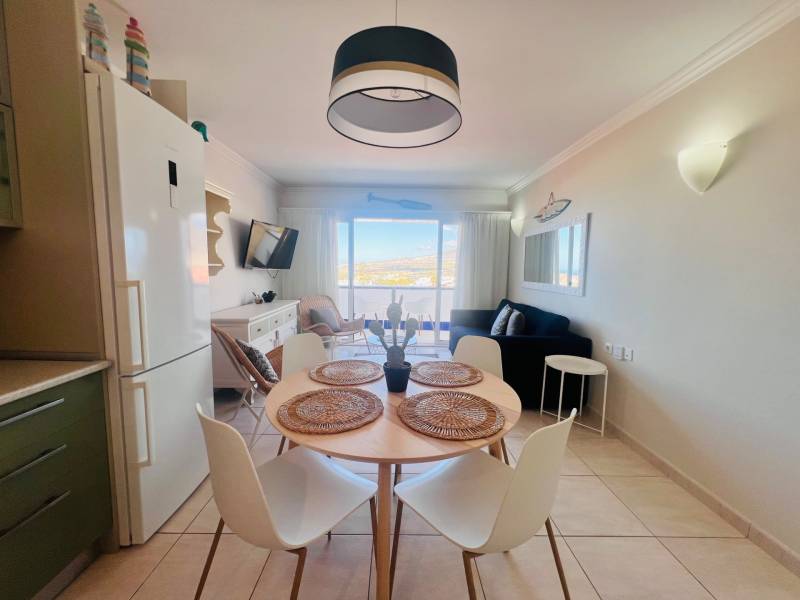 APARTAMENTO VACACIONAL CON HERMOSAS VISTAS COSTA ADEJE