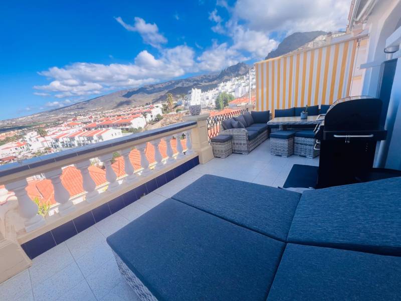 APARTAMENTO VACACIONAL CON HERMOSAS VISTAS COSTA ADEJE