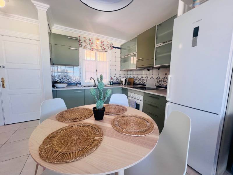 APARTAMENTO VACACIONAL CON HERMOSAS VISTAS COSTA ADEJE