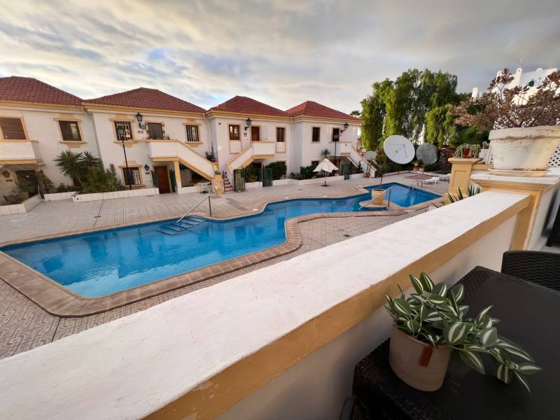 AMPLIO APARTAMENTO EN SAN EUGENIO ALTO COSTA ADEJE