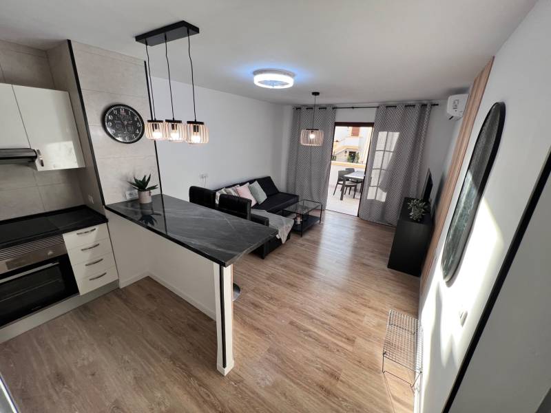 AMPLIO APARTAMENTO EN SAN EUGENIO ALTO COSTA ADEJE