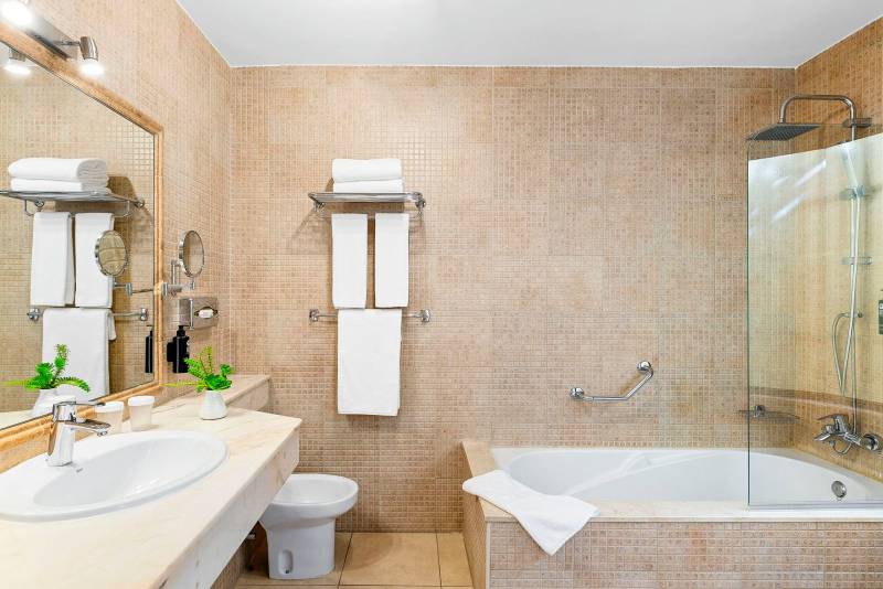 MODERNO APARTAMENTO EN EXCELENTE UBICACIÓN COSTA ADEJE