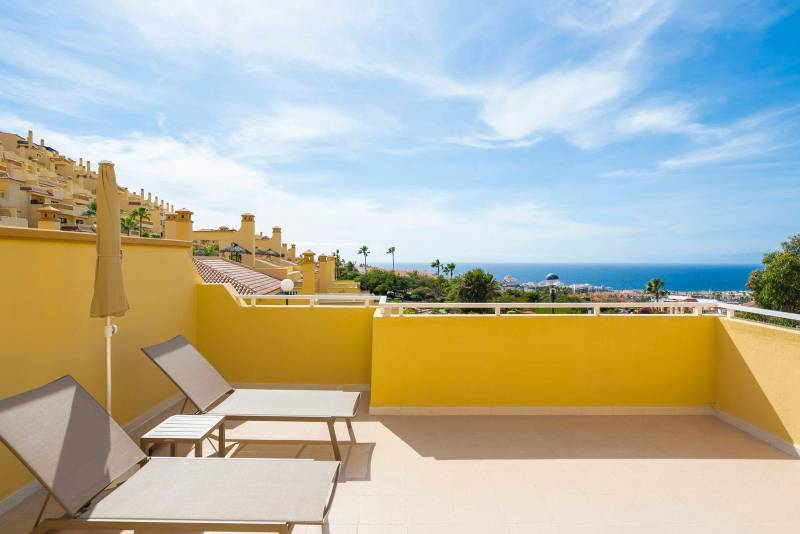 MODERNO APARTAMENTO EN EXCELENTE UBICACIÓN COSTA ADEJE