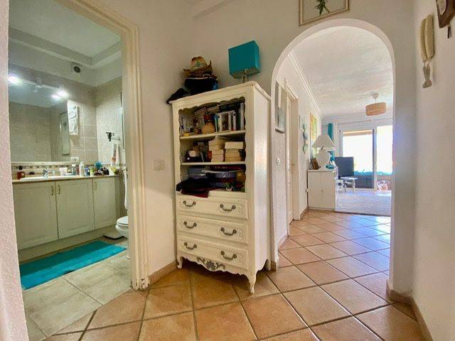 AMPLIO APARTAMENT EN ROQUE DEL CONDE
