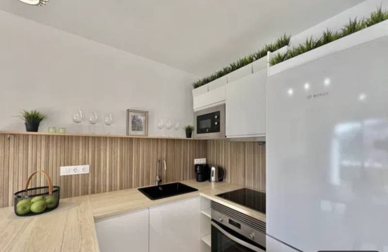 APARTAMENTO REFORMADO EXCELENTE UBICACIÓN