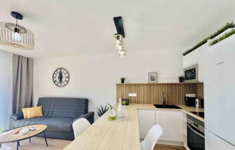 APARTAMENTO REFORMADO EXCELENTE UBICACIÓN