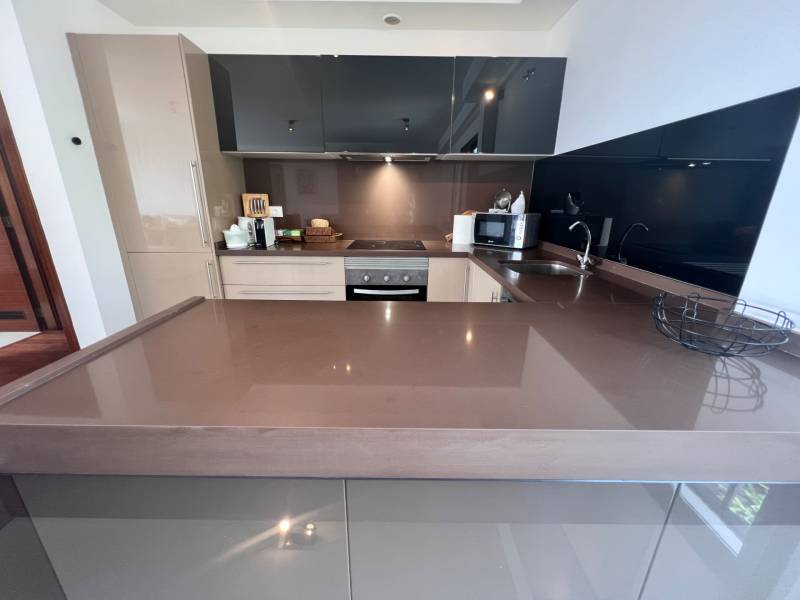 APARTAMENTO VACACIONAL CON JACUZZI Y PRECIOSAS VISTAS COSTA ADEJE