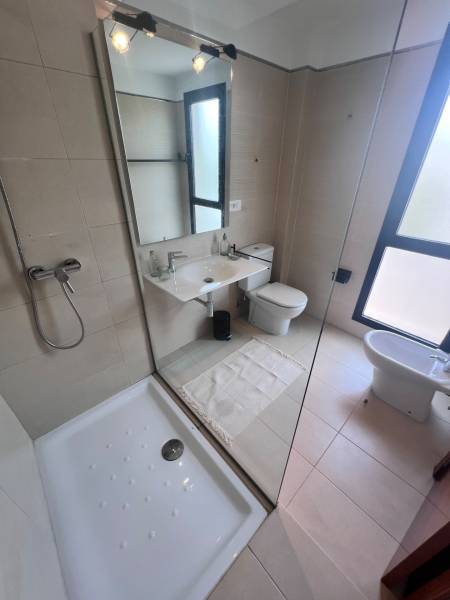 APARTAMENTO VACACIONAL CON JACUZZI Y PRECIOSAS VISTAS COSTA ADEJE