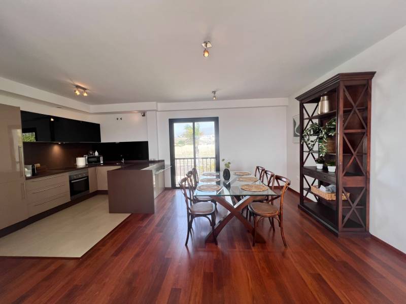 APARTAMENTO VACACIONAL CON JACUZZI Y PRECIOSAS VISTAS COSTA ADEJE