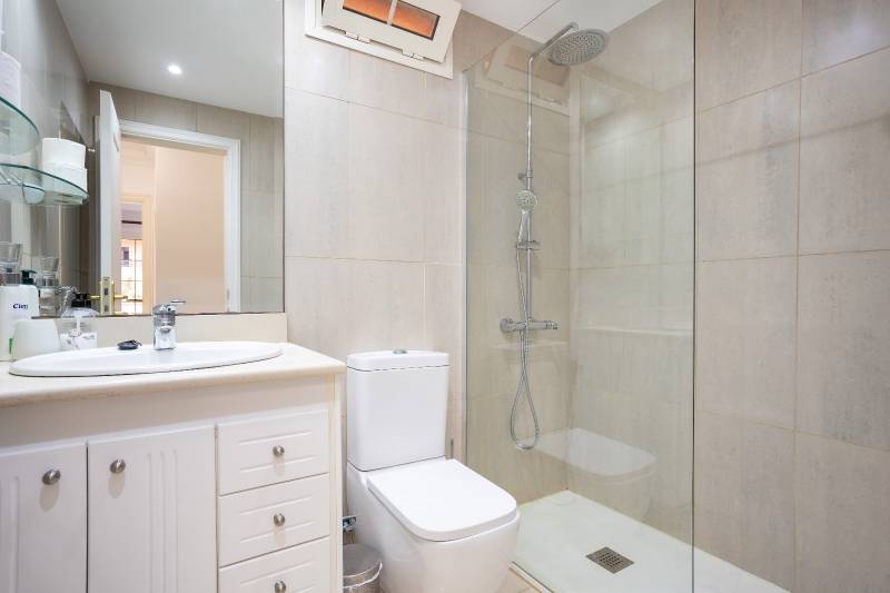 APARTAMENTO EN UNA UBICACIÓN EXCEPCIONAL PLAYA DEL DUQUE