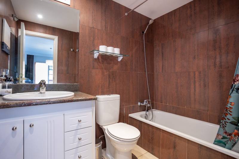 APARTAMENTO EN UNA UBICACIÓN EXCEPCIONAL PLAYA DEL DUQUE