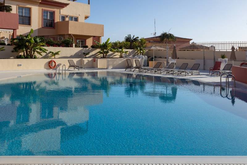 APARTAMENTO EN UNA UBICACIÓN EXCEPCIONAL PLAYA DEL DUQUE