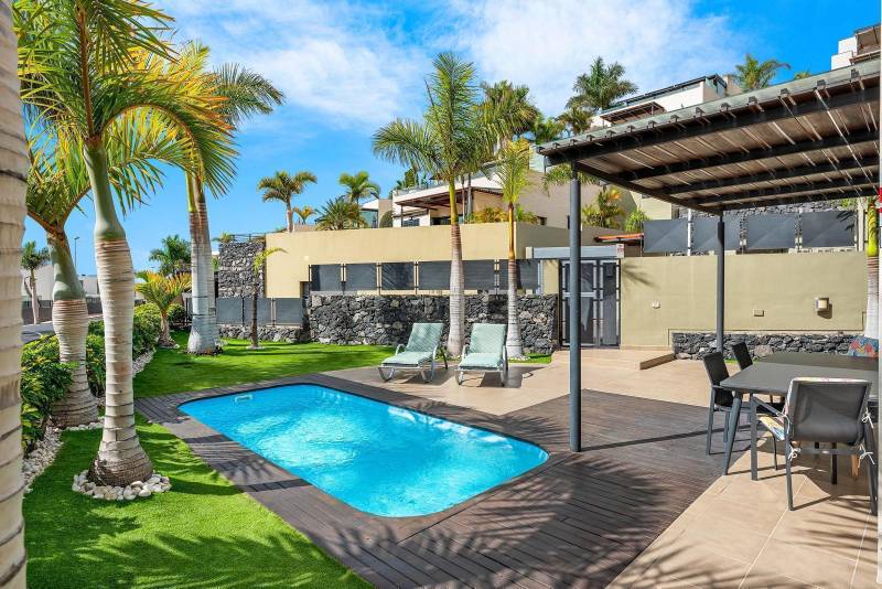 EXCEPCIONAL VILLA EN UNA UBICACIÓN EXCEPCIONAL EN VENTA