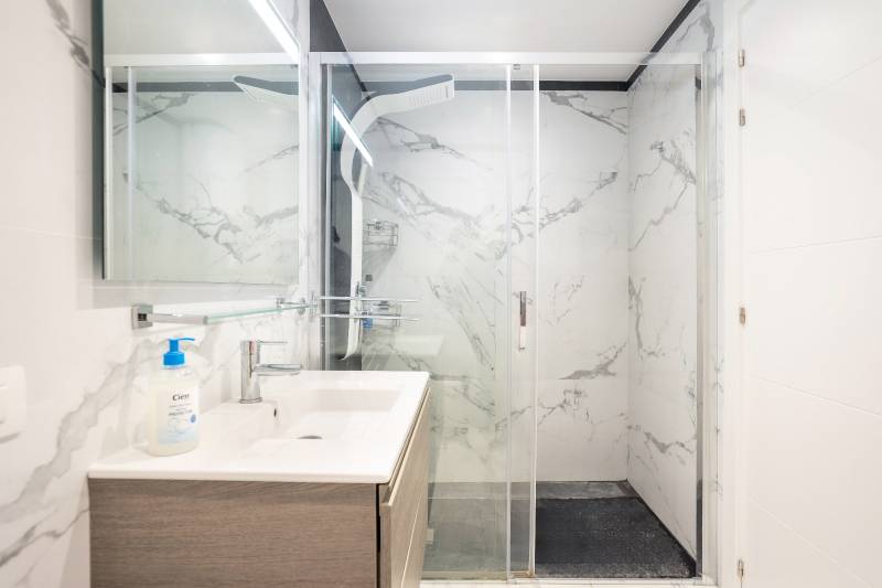 PRECIOSO APARTAMENTO CON VISTA AL MAR EN LOS GIGANTES EN VENTA