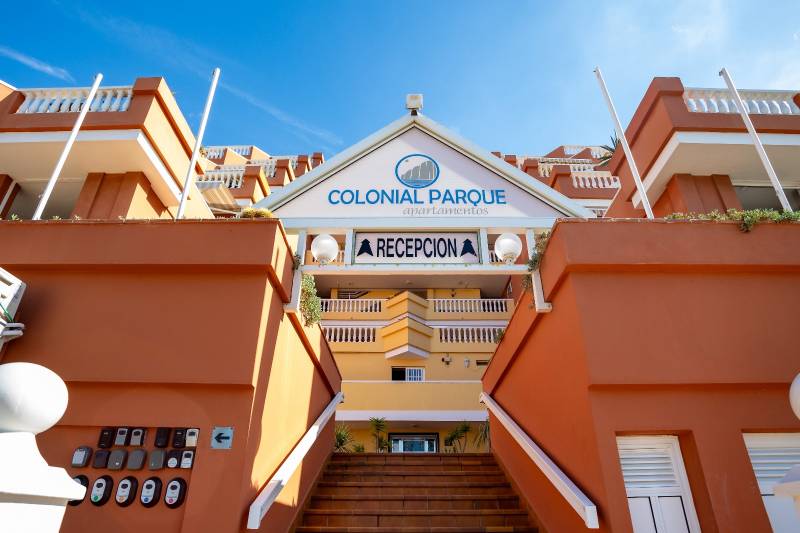PRECIOSO APARTAMENTO CON VISTA AL MAR EN LOS GIGANTES EN VENTA