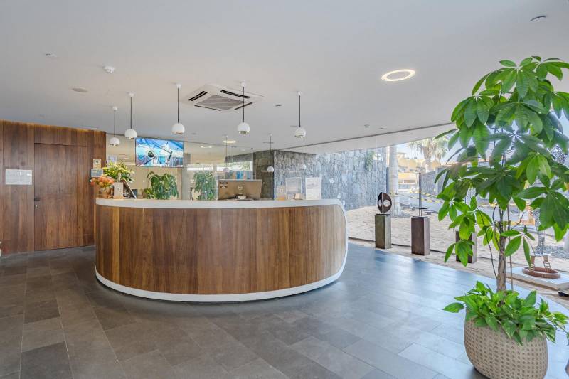 EXCEPCIONAL APARTAMENTO EN UNA UBICACIÓN EXCLUSIVA PLAYA DEL DUQUE