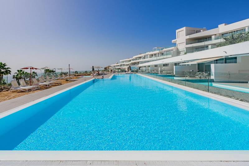 EXCEPCIONAL APARTAMENTO EN UNA UBICACIÓN EXCLUSIVA PLAYA DEL DUQUE