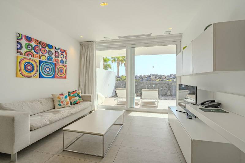 EXCEPCIONAL APARTAMENTO EN UNA UBICACIÓN EXCLUSIVA PLAYA DEL DUQUE