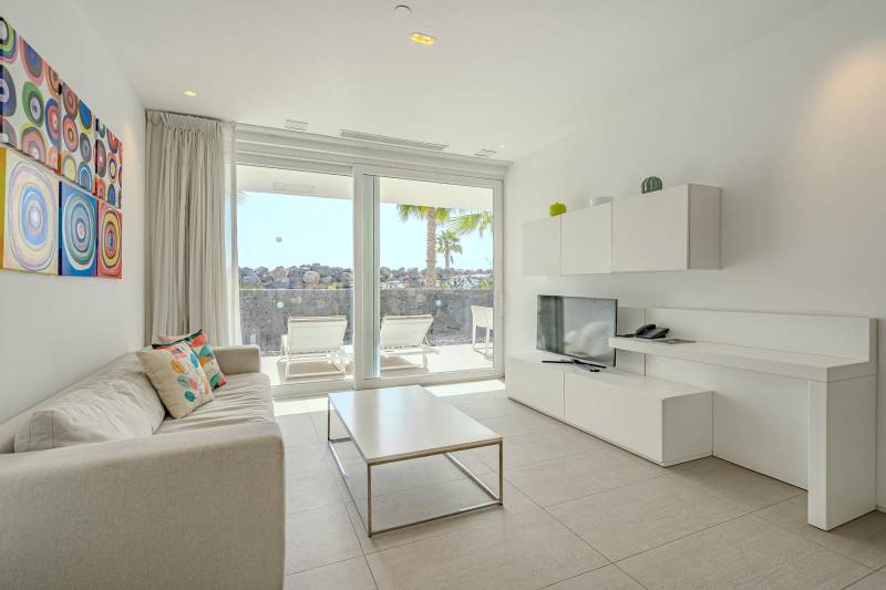 EXCEPCIONAL APARTAMENTO EN UNA UBICACIÓN EXCLUSIVA PLAYA DEL DUQUE