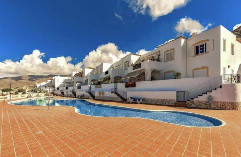 APARTAMENTO CON HERMOSA VISTA EN VENTA