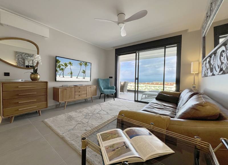 APARTAMENTO DE LUJO EN COSTA ADEJE 