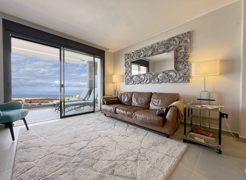 APARTAMENTO DE LUJO EN COSTA ADEJE 