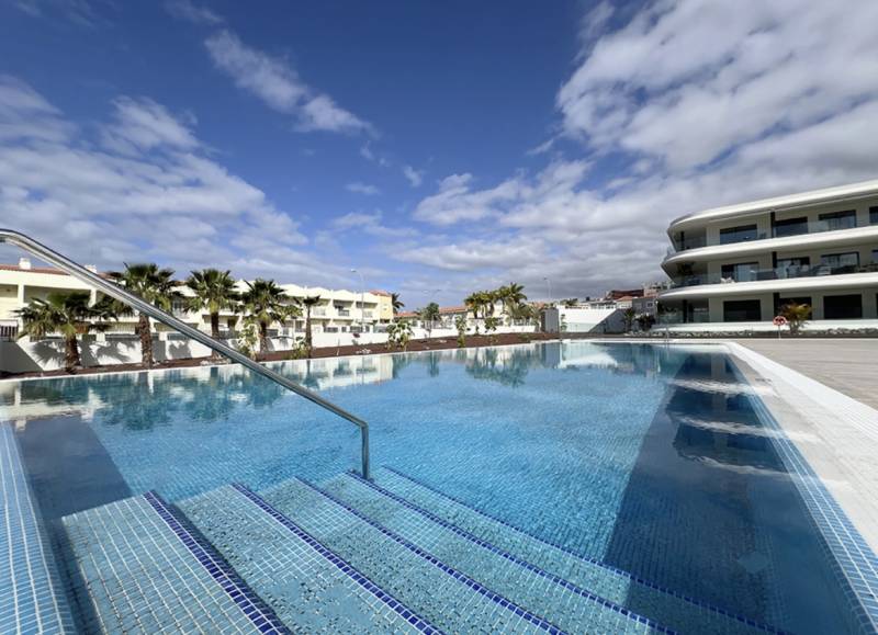 APARTAMENTO DE LUJO EN COSTA ADEJE 